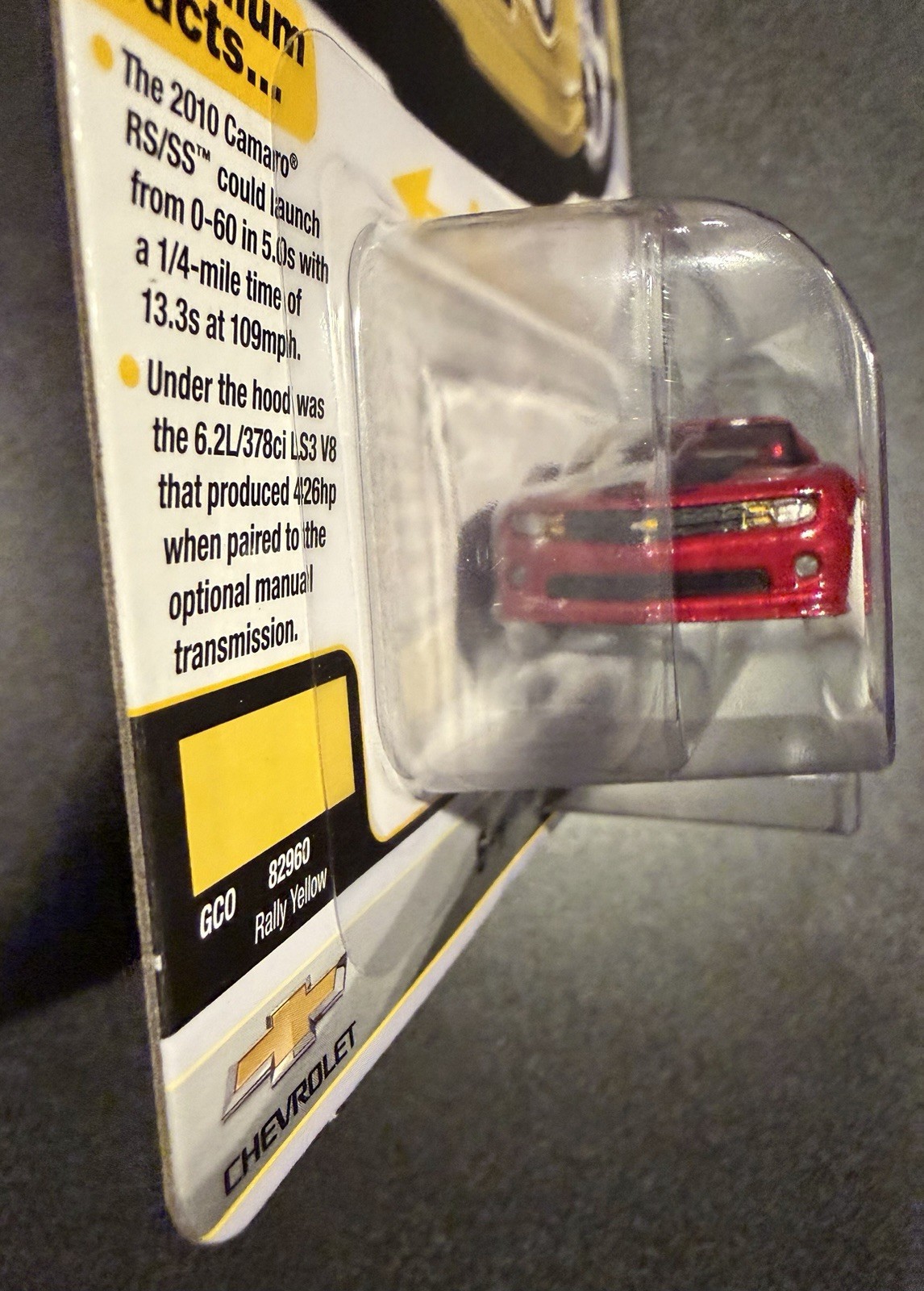2024 New Auto World ULTRA RED Chase 2010 Chevy Camaro RS/SS & Yellow Version HTF
