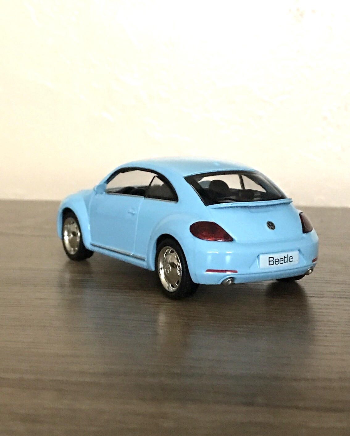 VOLKSWAGEN NEW BEETLE (A5) CAR RARE AQUA BLUE VW ~1/36 DIECAST COLLECTORS MODEL