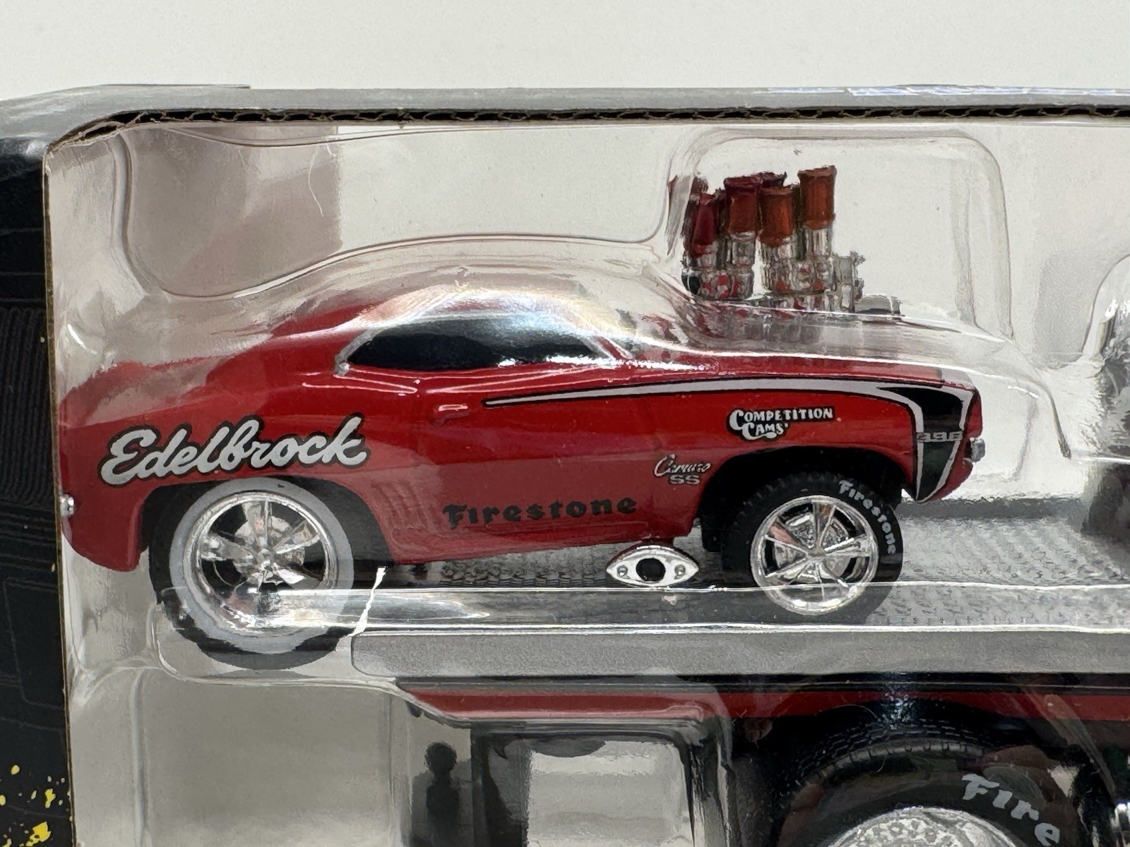 Muscle Machines 1966 Chevrolet C60 Flatbed/1969 Chevrolet Camaro SS 1:64 Diecast