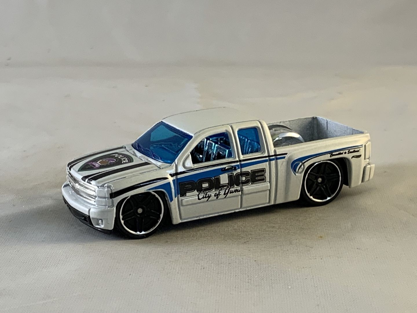 Hot Wheels Chevy Silverado 2012 Main Street Police Dept White PR5s