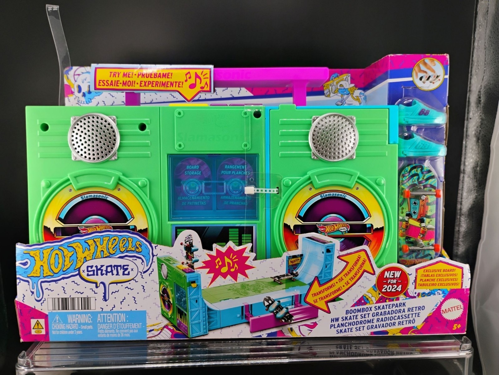 Hot Wheels Skate Boombox Skatepark Set With Exclusive Board