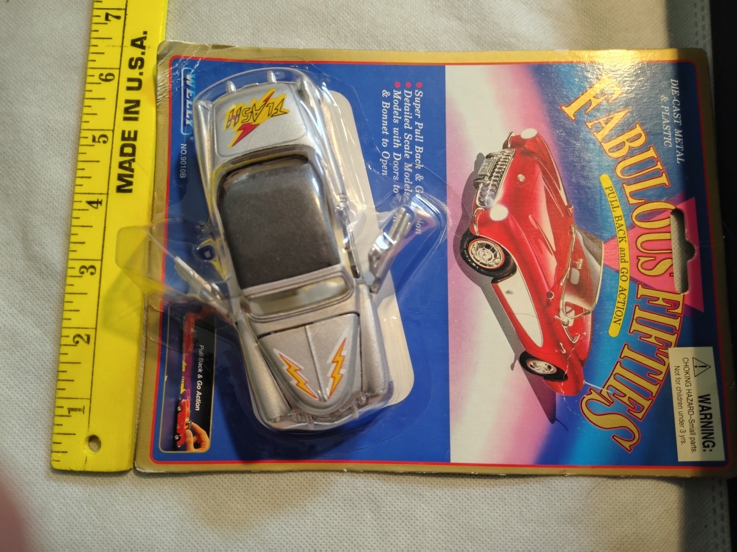 WELLY FABULOUS FIFTIES Pull Back and Go Action Die Cast Car #9010B 1:38 Scale