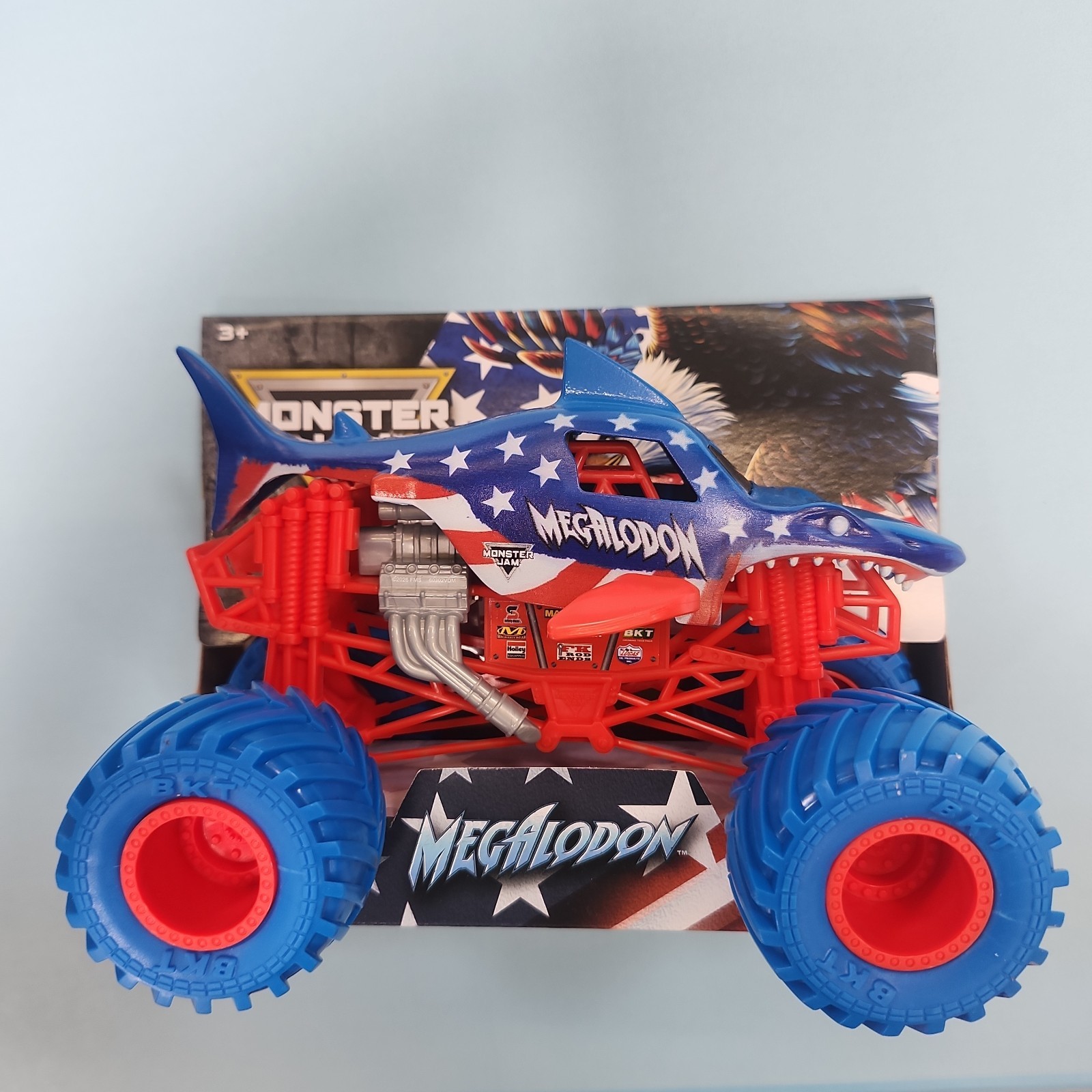 NEW RELEASE Monster Jam Megalodon Monster Truck 1:24 Stars & Stripes