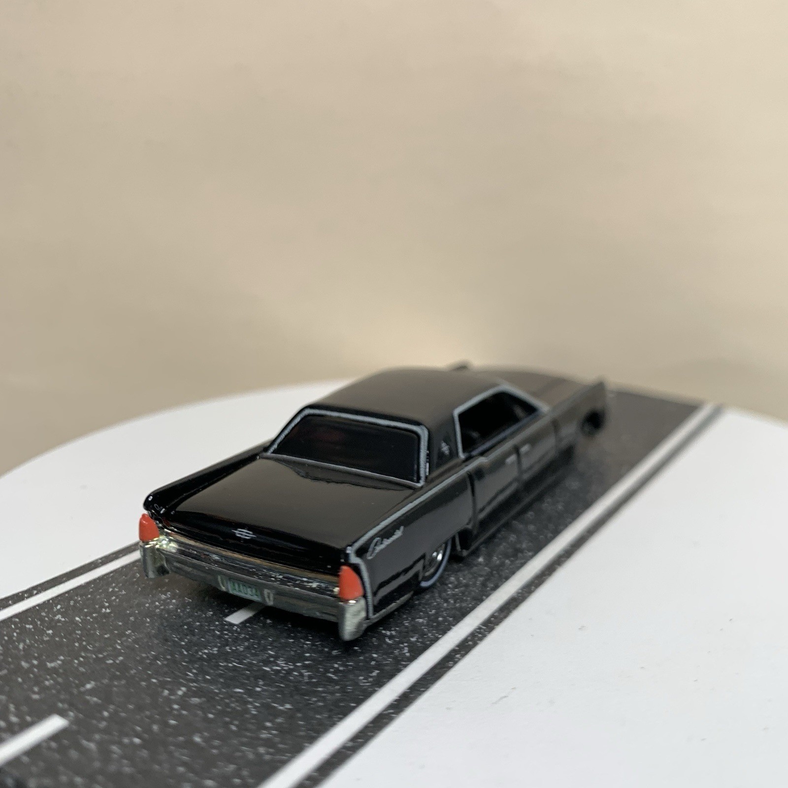 Hot Wheels Premium Pop Culture The Matrix 1964 Lincoln Continental Black 1:64 NM