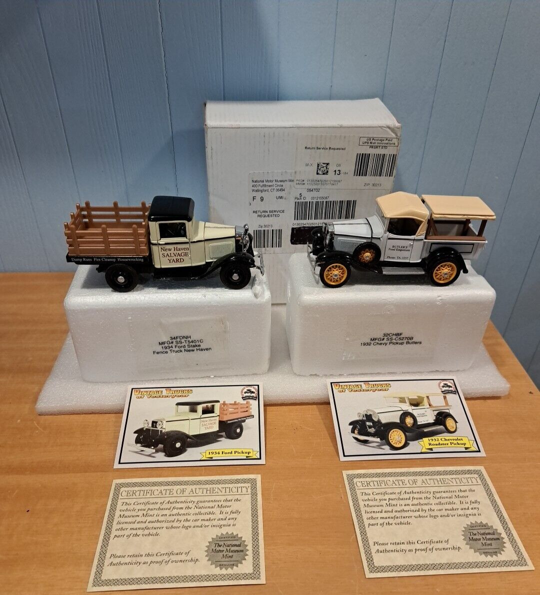 1934 Ford Stake Fence Truck & 1932 Chevy Pickup 1/32 National Motor Diecast Mod