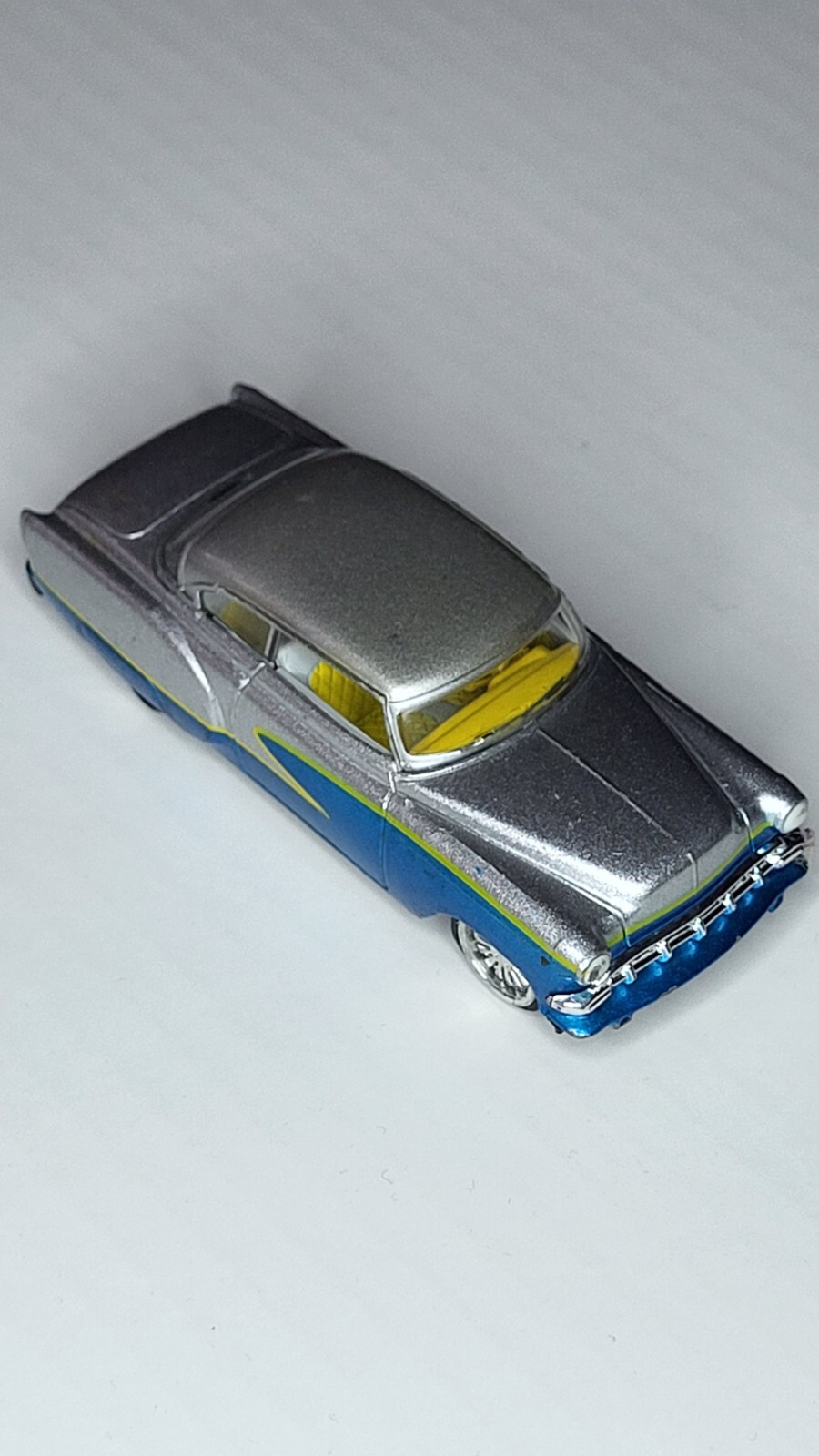 Malibu International 54 Chevy Bel Air Hard Top Blue Silver Car – Loose