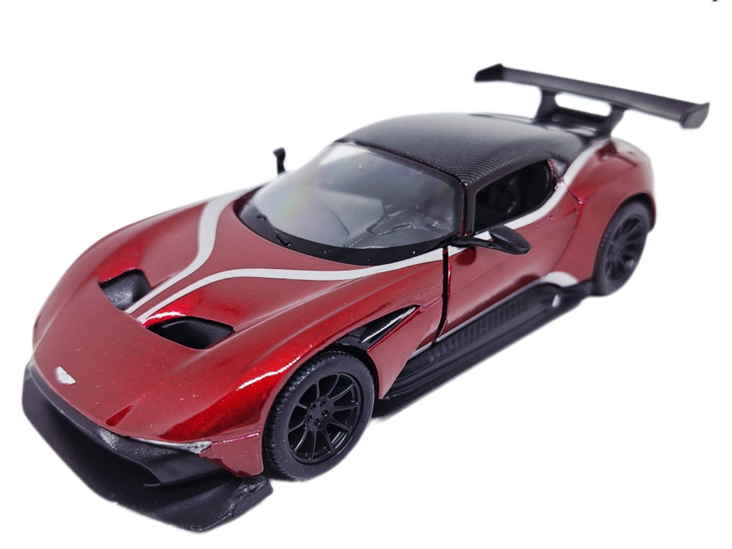 Kinsmart Aston Martin Vulcan Candy Apple Red 2016 Sport 1/38 O Scale Diecast Car