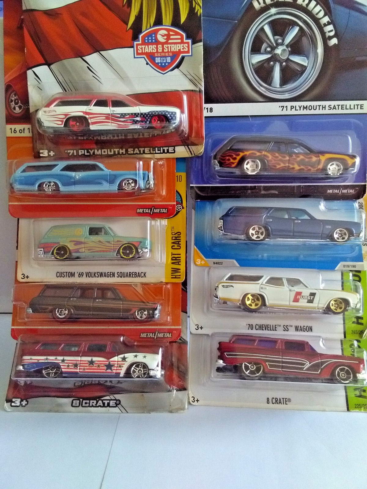 HOT WHEELS STATION WAGON CARS VARIOUS MAKES/ MODELS LOT OF NINE STARTER SET yup!