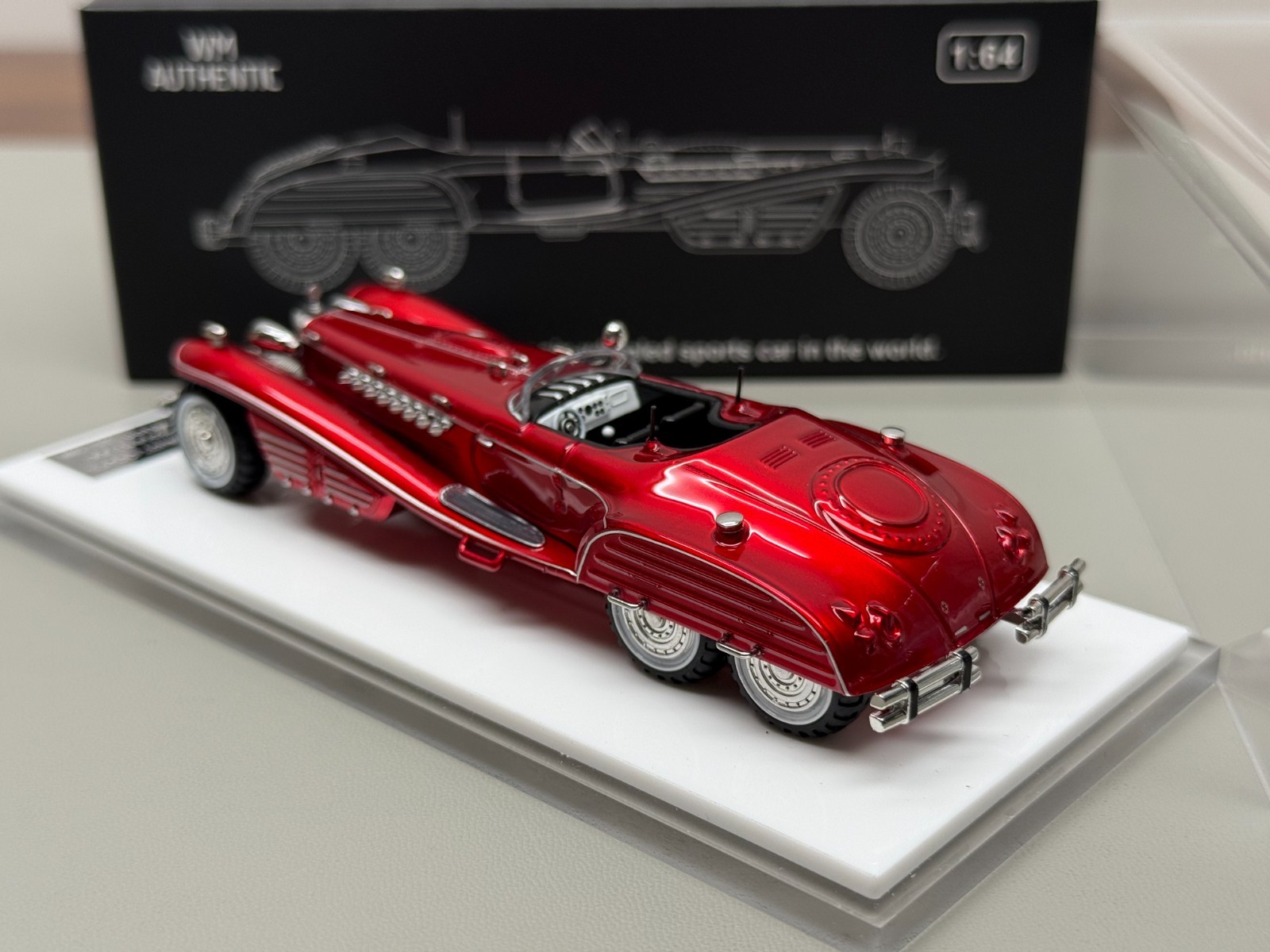 WM 1:64 Metallic Red Hydra Schmidt Coupe V16 Sport Model Diecast Car