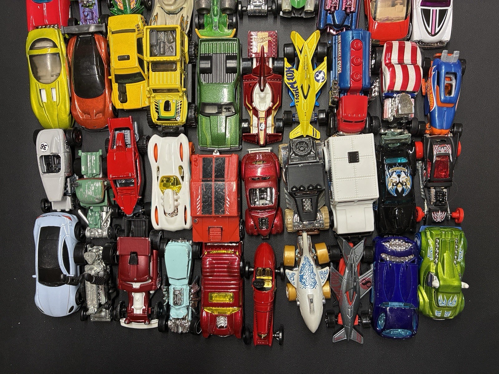 100 LOT DIECAST Metal Cars Trucks Vehicles Loose Hot Wheels Matchbox Bulk Varied