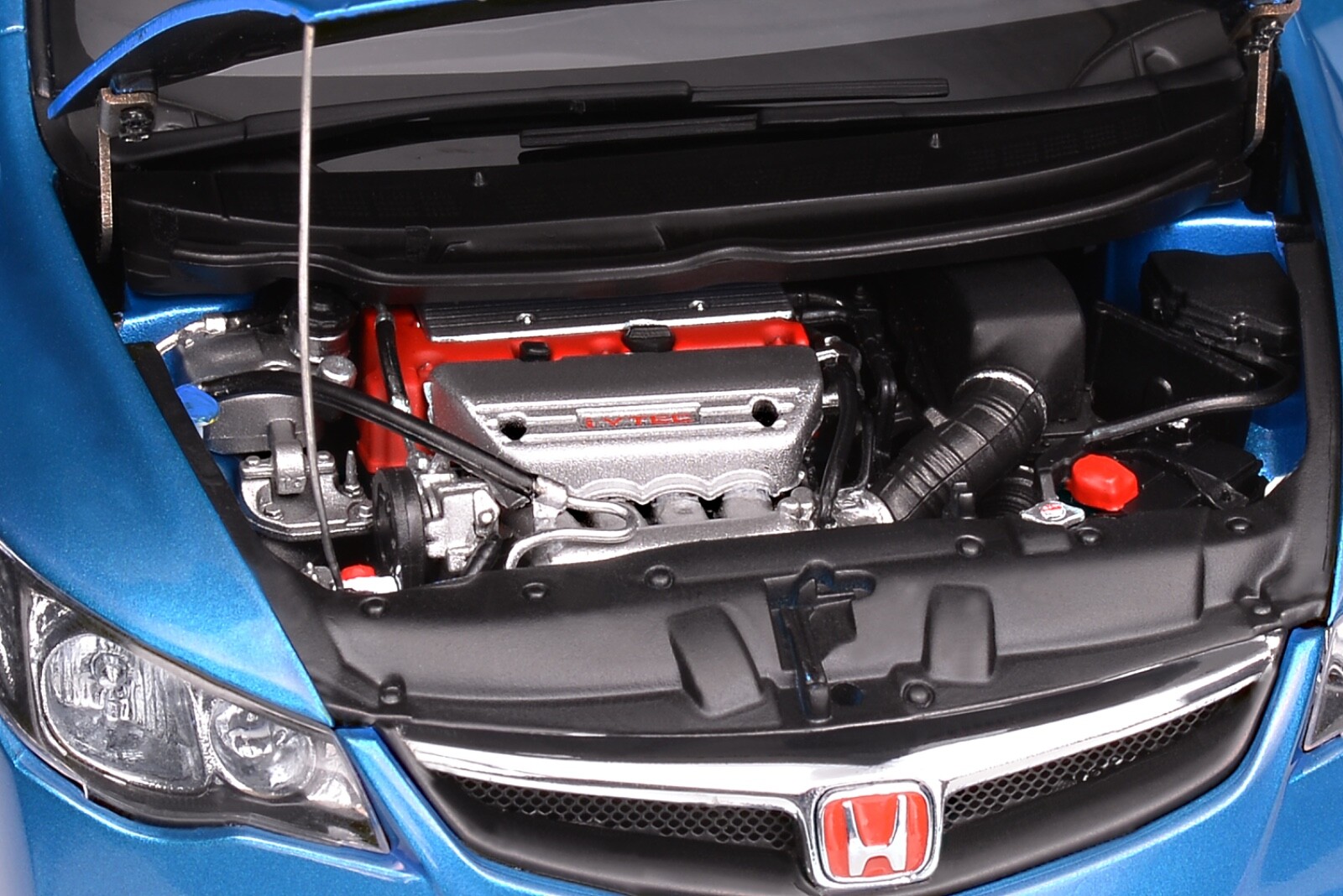 1/18 MotorHelix Honda Civic Type R ( FD2 ) RHD early Version Pearl Blue AB507