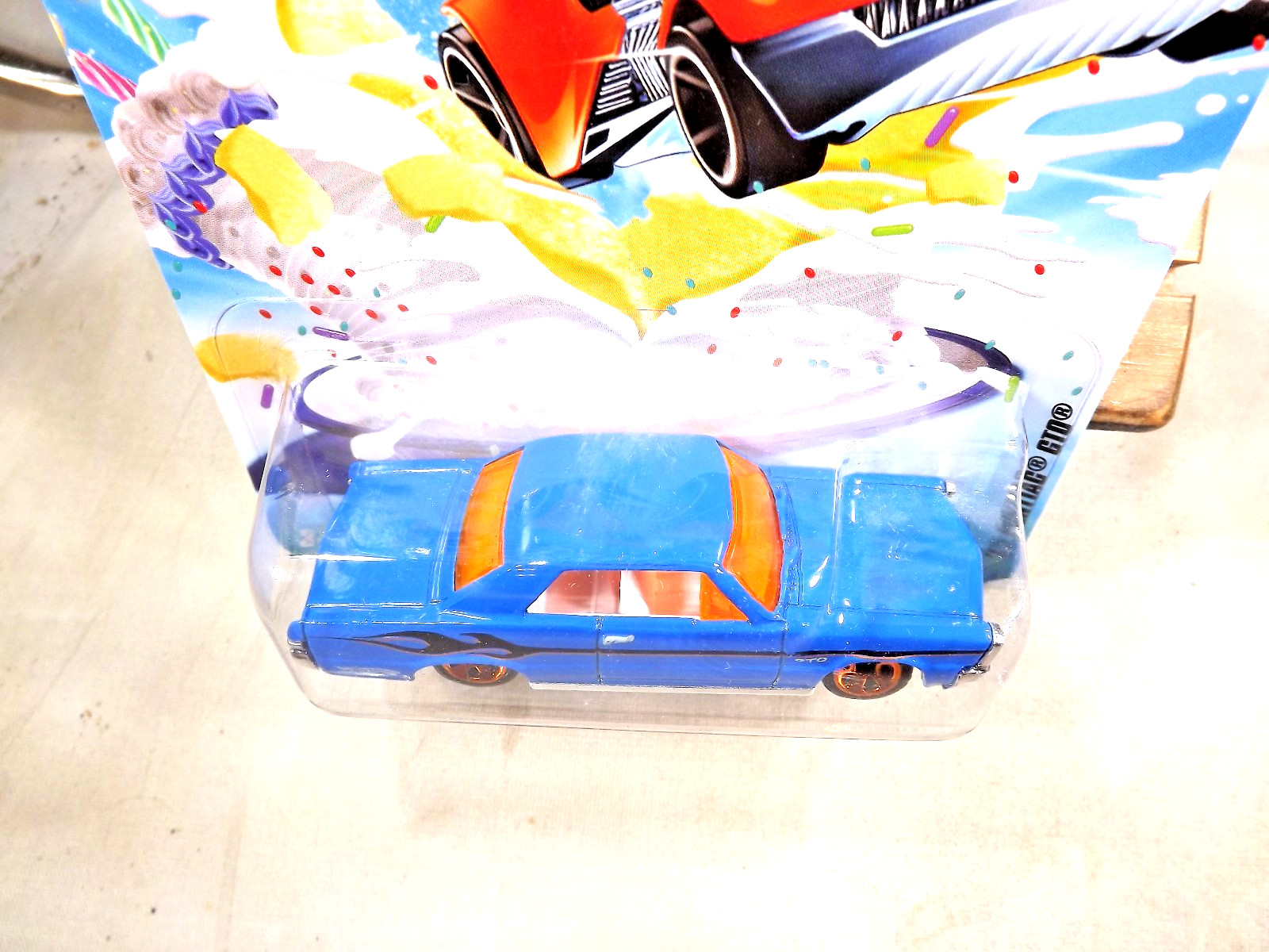 2010 Hot Wheels Happy Birthday Series ’65 PONTIAC GTO Blue w/Copper 5 Spokes