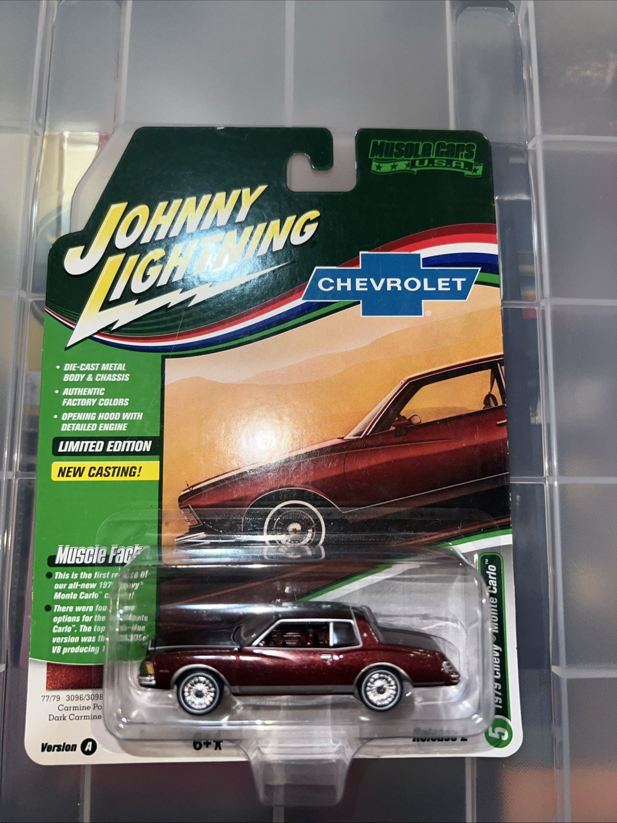 JOHNNY LIGHTNING 1/64 MUSCLE CARS 1979 CHEVY MONTE CARLO CARMINE RED Please Read