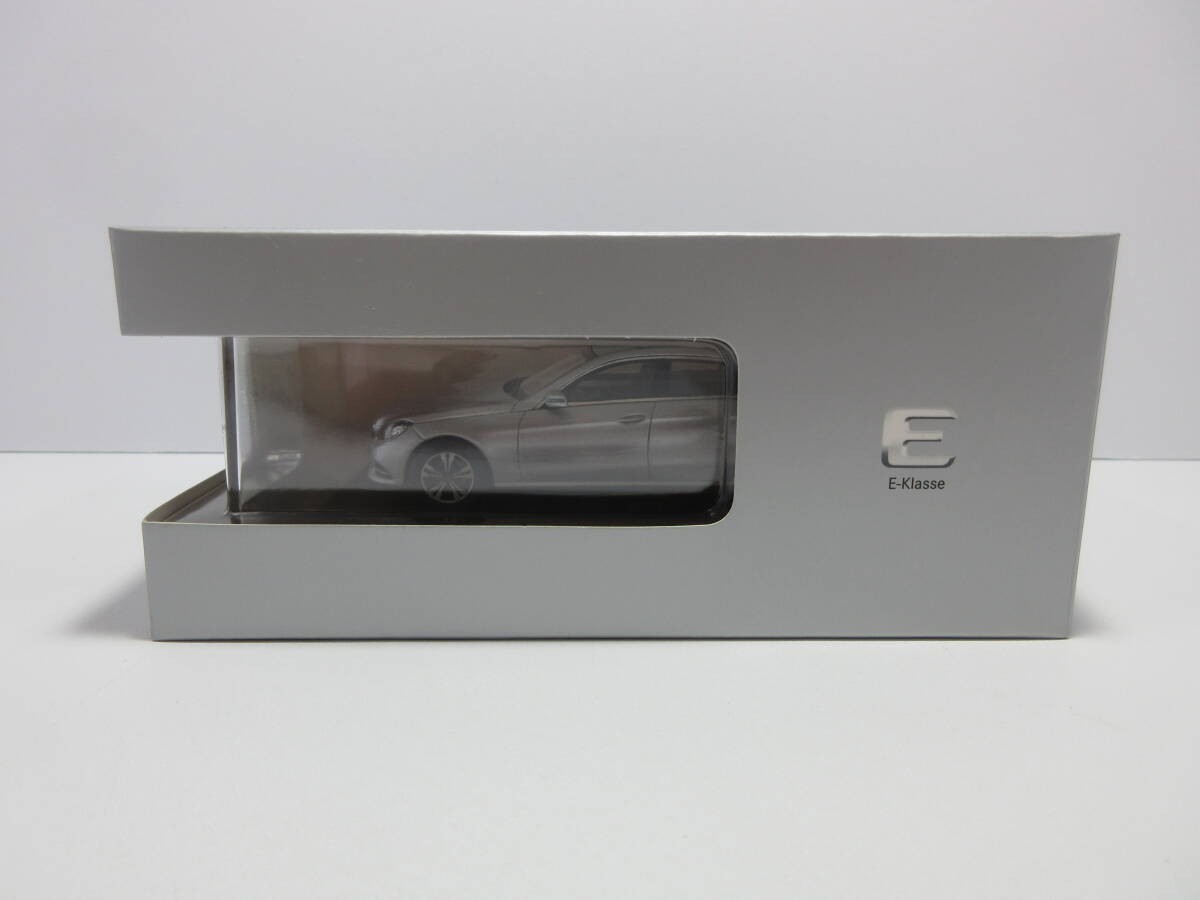 1:43 Mercedes-Benz E-Class Sedan Avantgarde W212 Late Model Iridium Silver