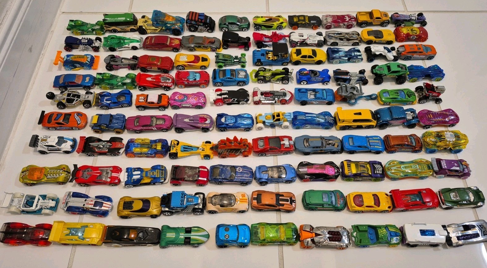 Lot of 100 Hot Wheels Cars: Loose, Variety of Years, Fantasy Castings #3