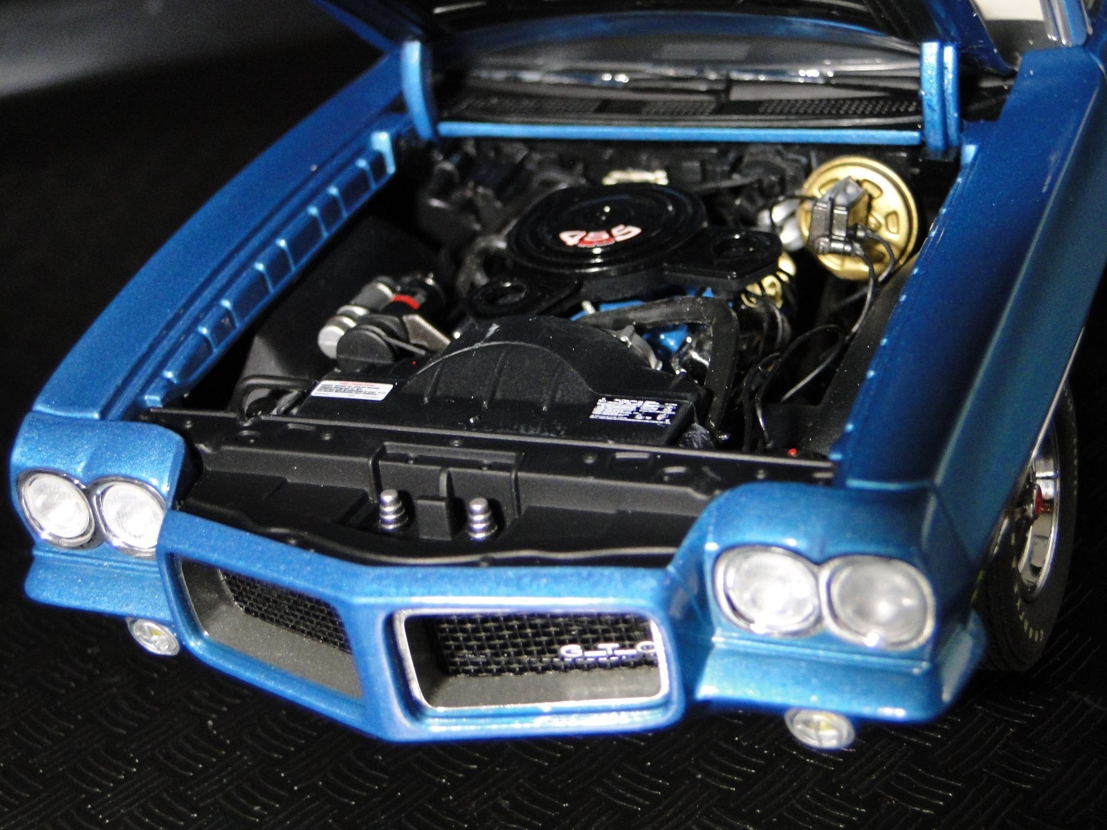 Pontiac GTO Classic Custom Built Metal Model 1 24 Hot Rod Race Car 18 1967 1970