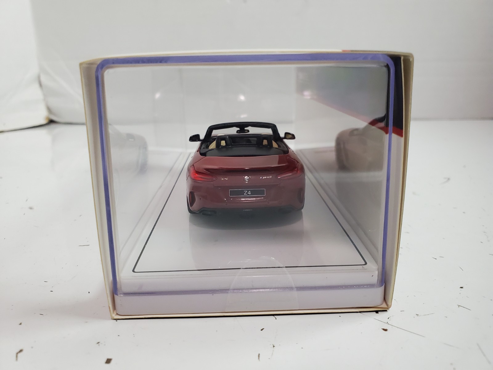 TSM Model 1:43 BMW Z4 RED – Open Box – Damaged Case