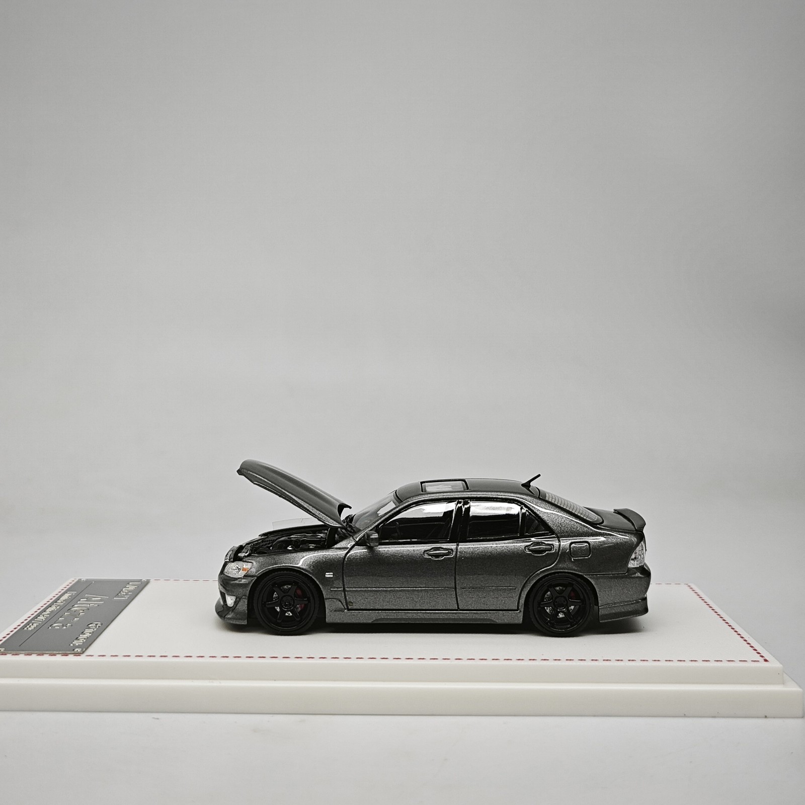 1/64 RS200 SXE10 Altezza Diecast Model Car Pullback Openable Hood