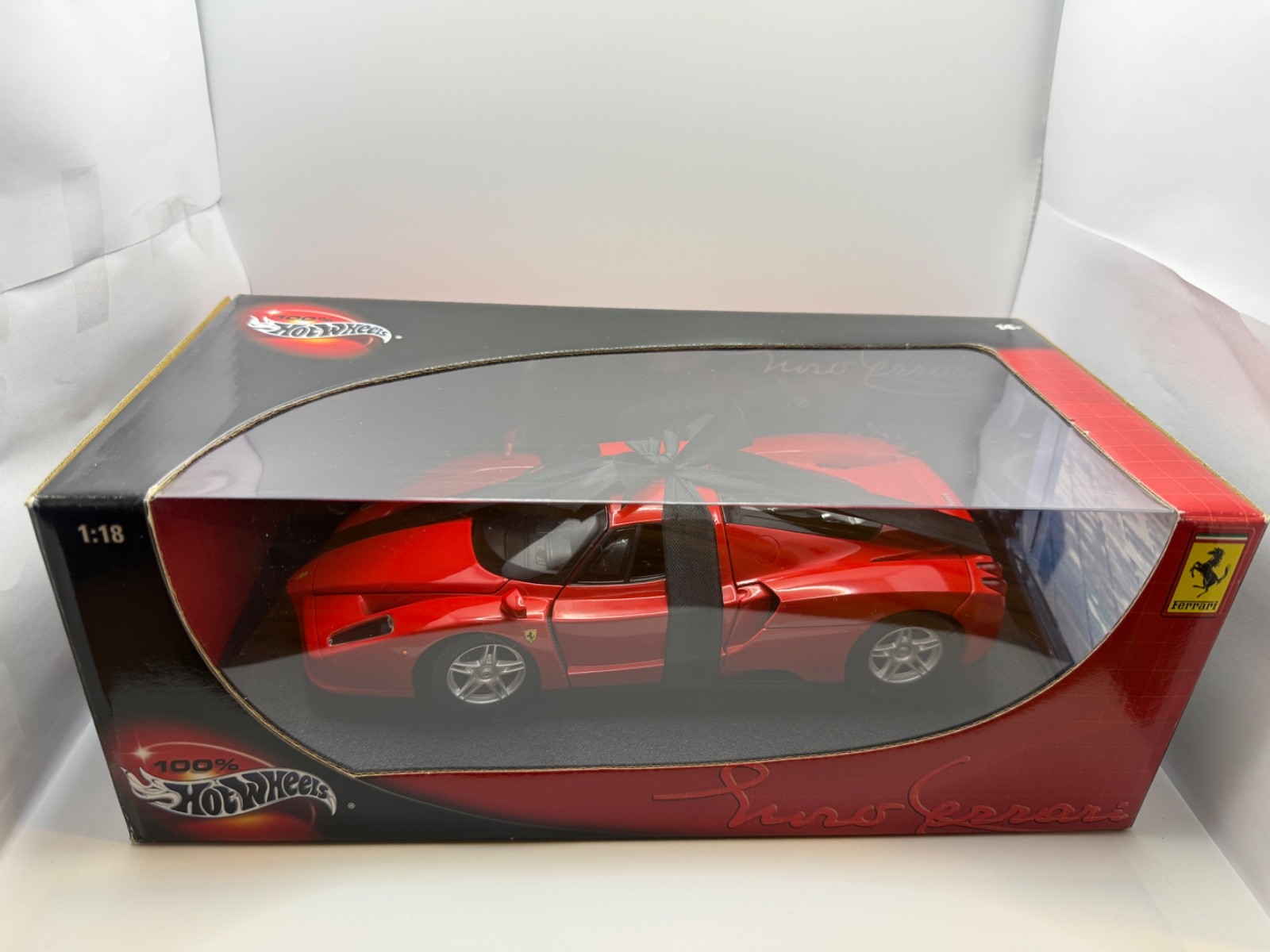 1/18 Mattel Hot Wheels Enzo Ferrari red vintage 2002 in box, Rare