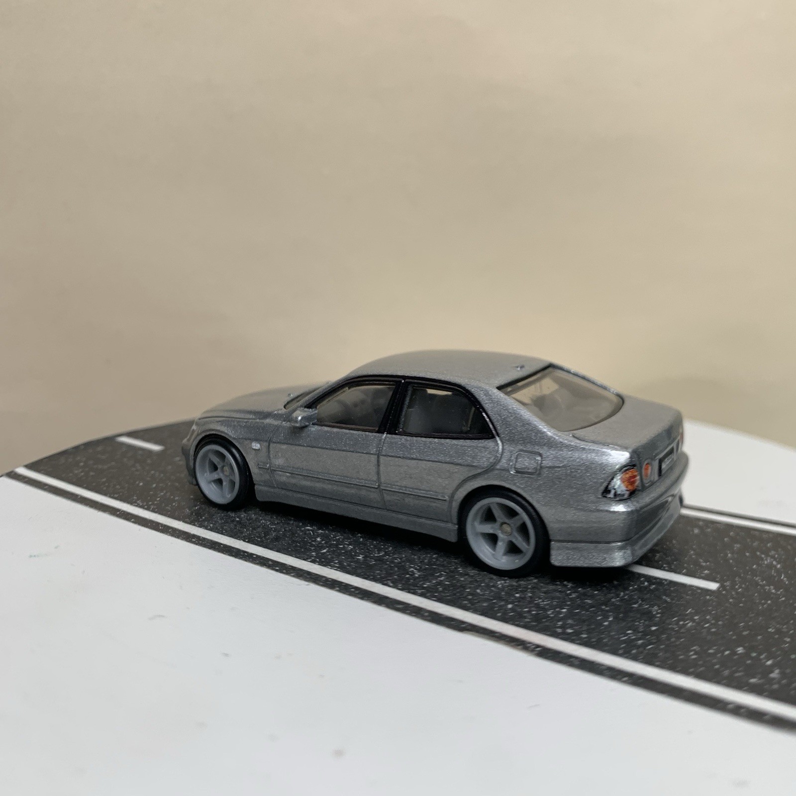 Hot Wheels Premium Modern Classics ’98 Toyota Altezza Lexus IS300 Silver 1:64 NM