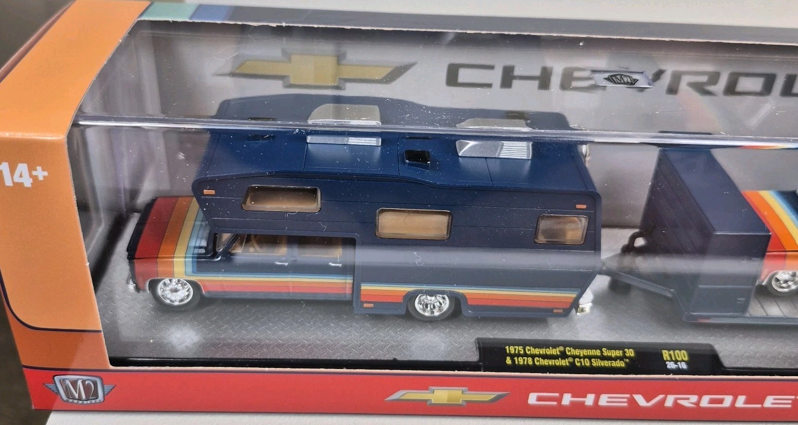 M2 MACHINES 1975 CHEVY CHEYENNE SUPER 30 CAMPER 1978 CHEVY C10 SILVERADO 1/64