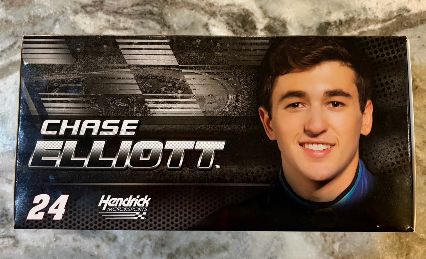 1/24 Lionel Chase Elliott #24 NAPA 2016 SS 1 of 2500 C246821NACLNAPA