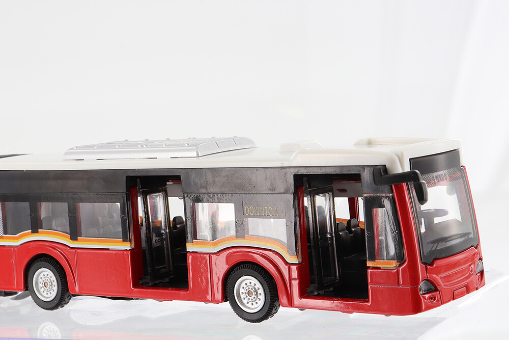 RED 11.5″ Diecast Articulated Bus with Lights and Sound (NO BOX)