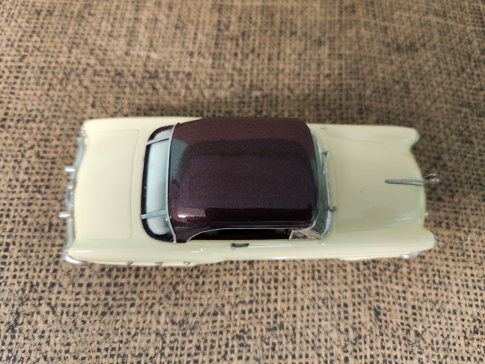 MADISON MODELS 1/43 DIECAST Nr 10 1951 PACKARD 250 MAYFAIR HARDTOP 2 TONE