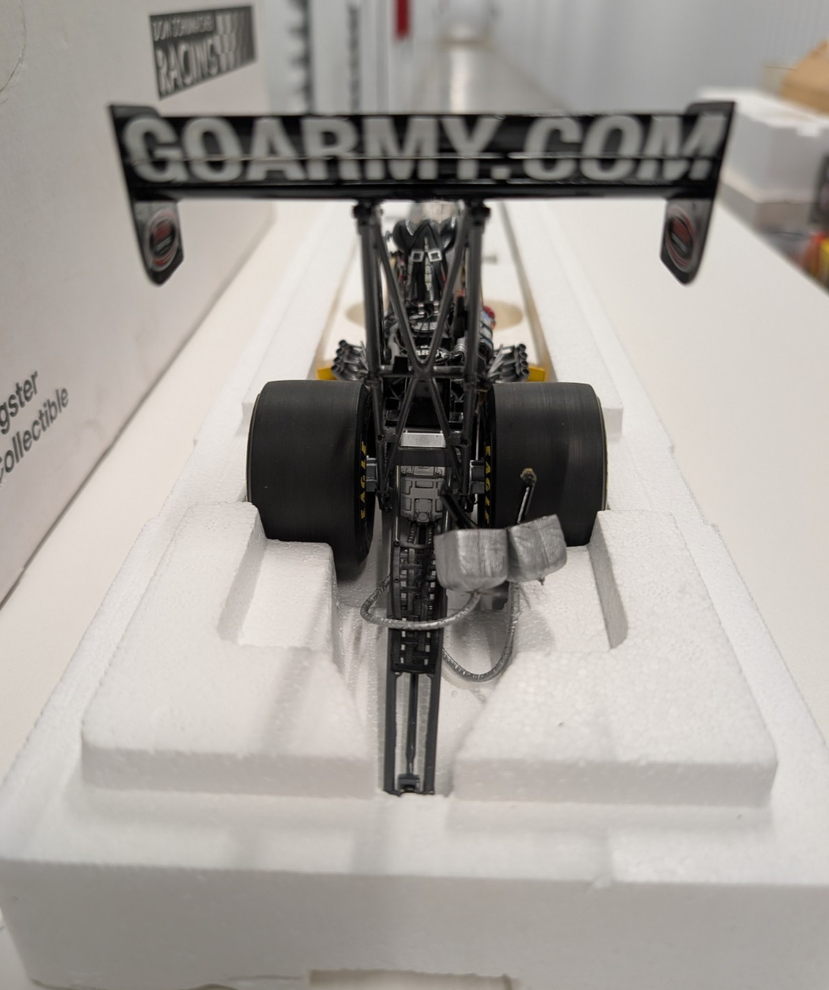 Milestone 2004 Tony Schumacher U.S. Army Sarge 1/16 Top Fuel Dragster NHRA As Is