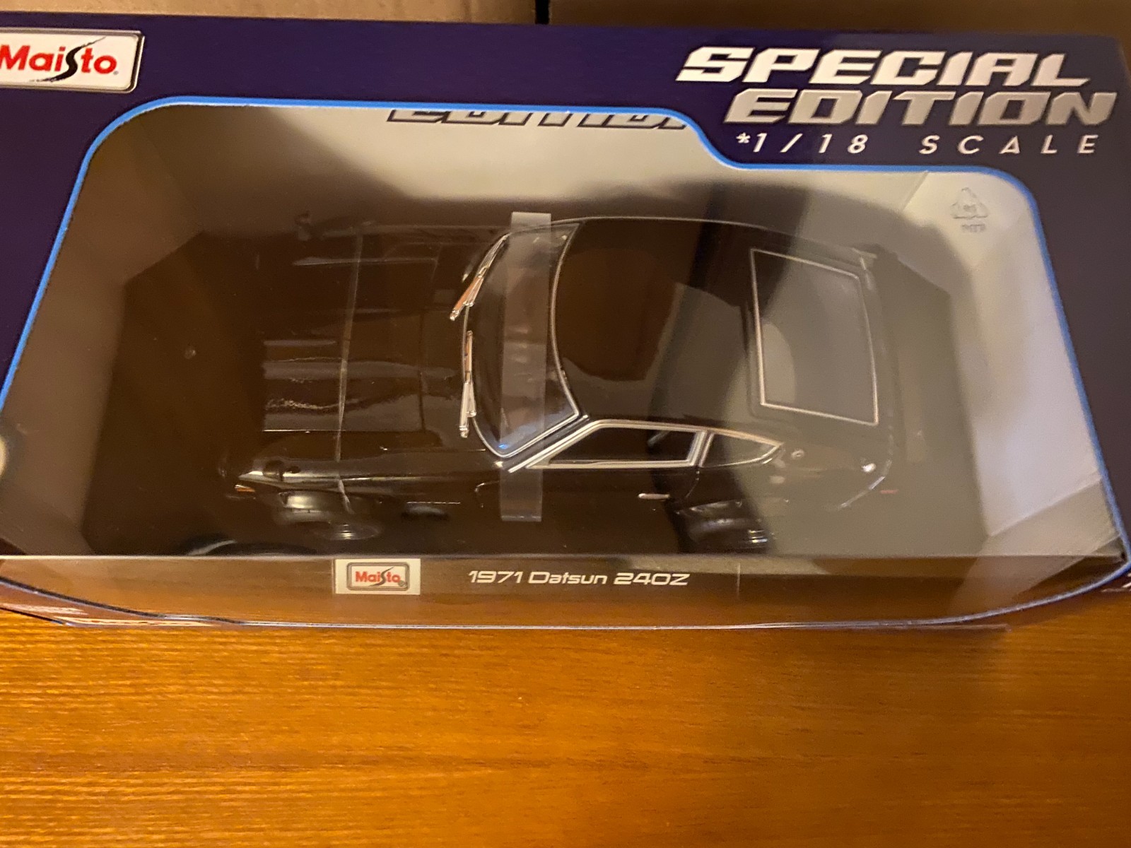 MAISTO 2025 EXCLUSIVE STYLE SPECIAL EDITION •1971 DATSUN 240Z • 1:18 SCALE BLACK