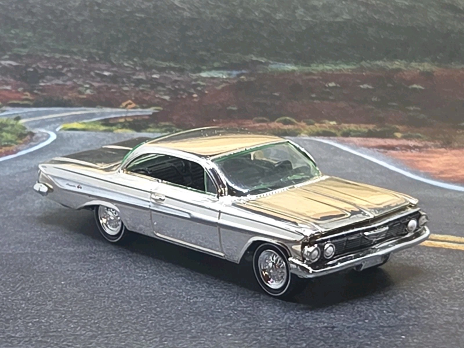 CLASSIC 1961 CHEVY IMPALA V8 BUBBLE TOP 1/64 DIECAST DIORAMA MODEL LIMITED EDIT.