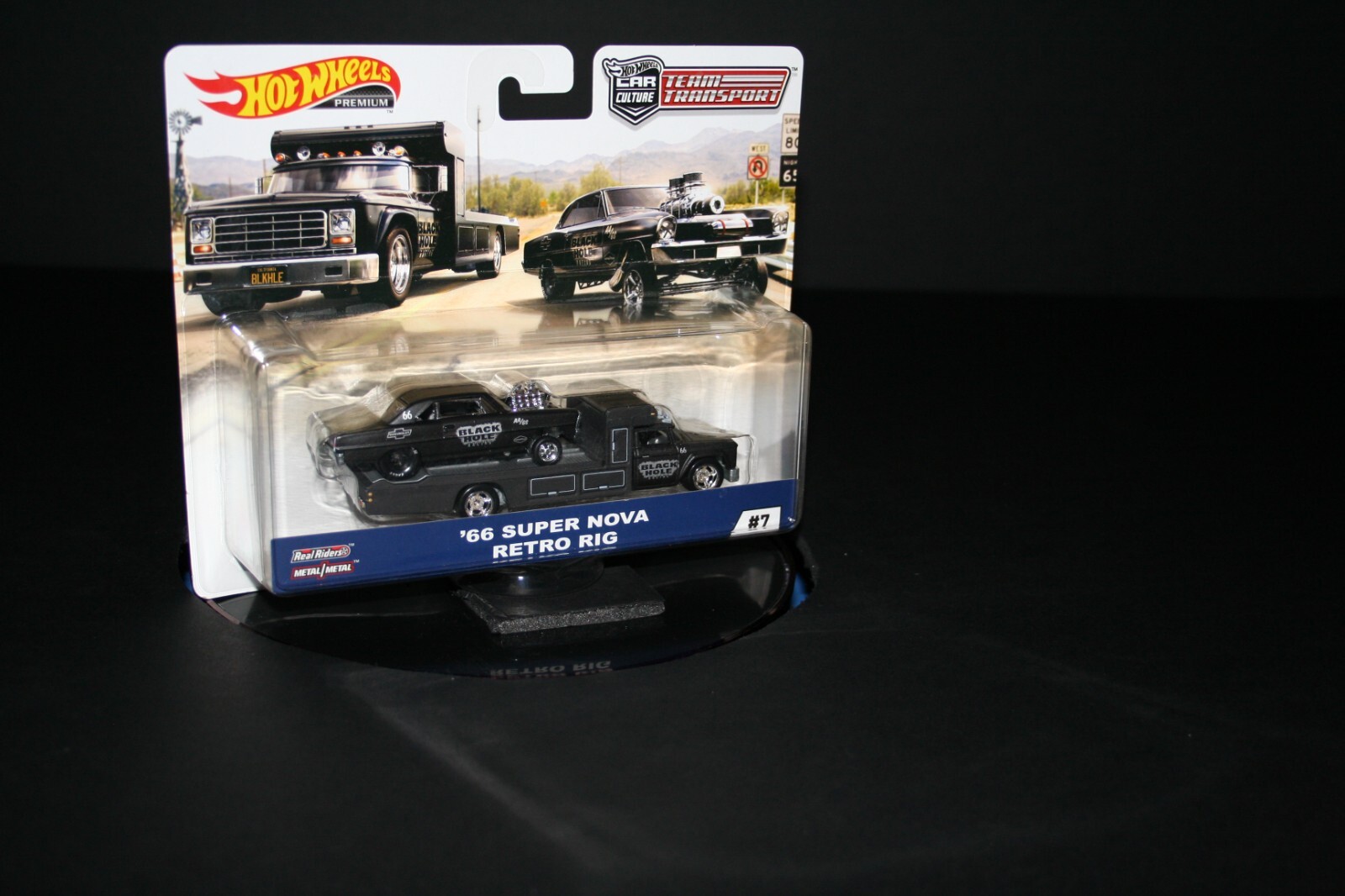 Hot Wheels 2019 Team Transport ’66 Super Nova w/ Retro Rig 1/64 Diecast Model