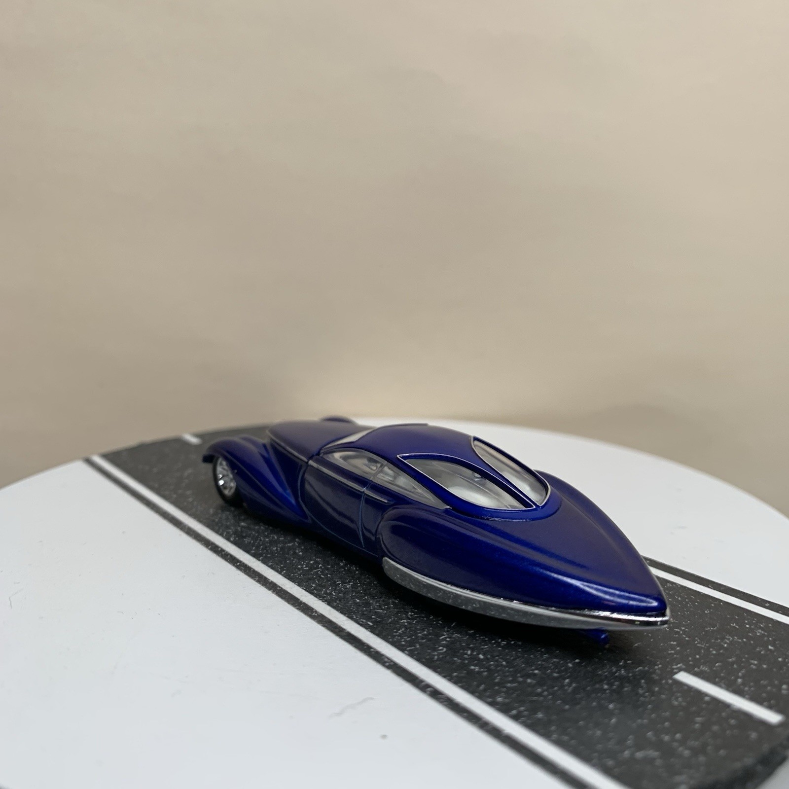 Hot Wheels Chip Foose Original Design Manhattan Hot Rod Custom Blue 1:64 NM
