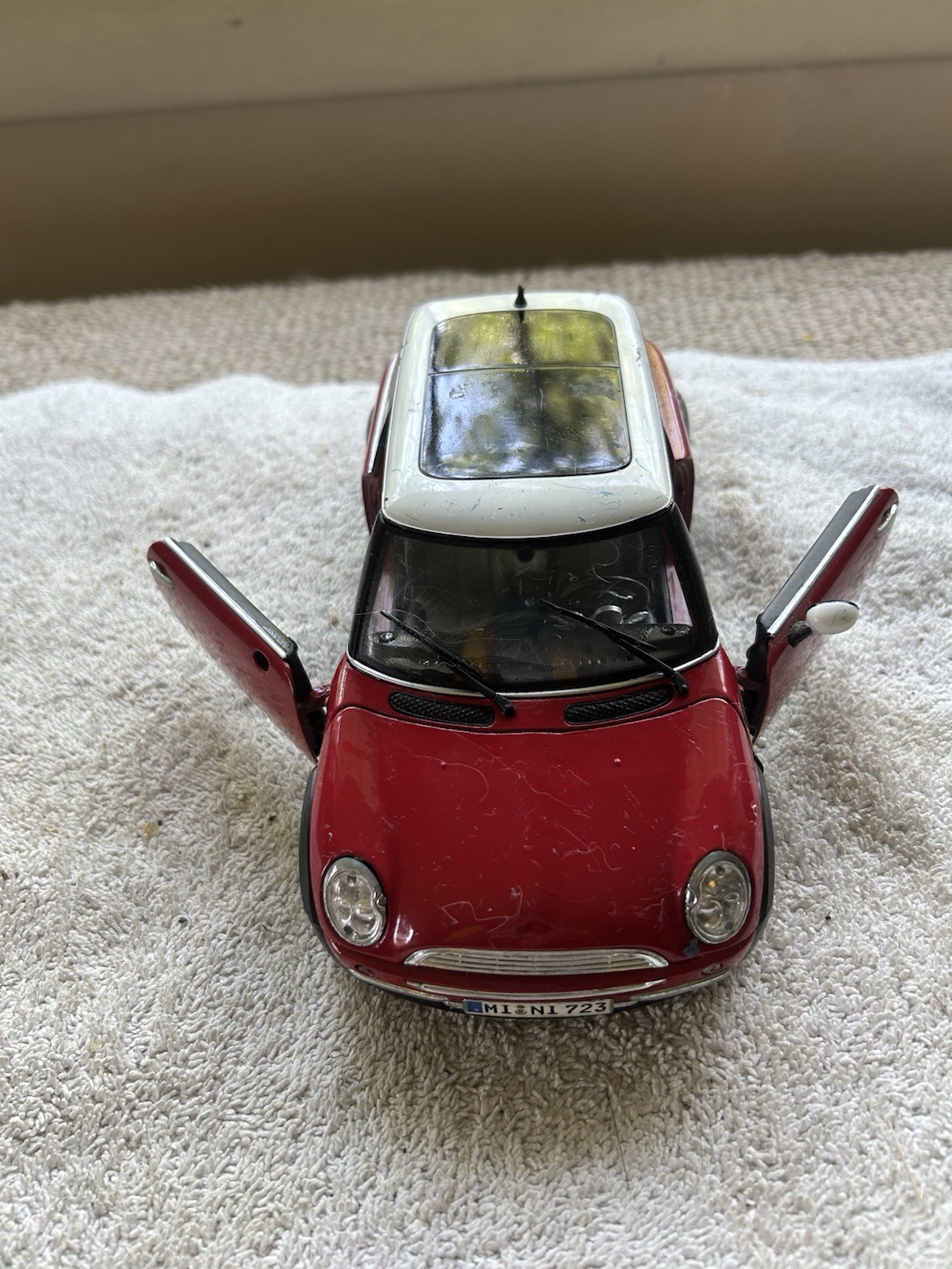 Model Mini Cooper 723 scale 1/18 Maisto co.