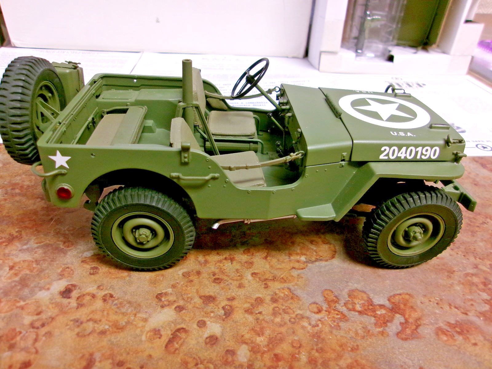 Danbury Mint World War II Jeep Replica 1/16, Gun, Box, Roof, & All Paperwork!