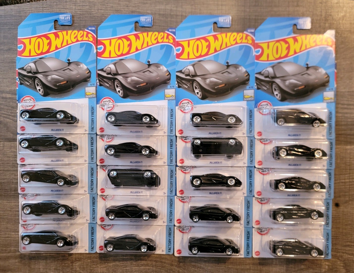 NEW LOT OF 20 – Hot Wheels 2022 #107/250 McLaren F1 black 4/10 Factory Fresh