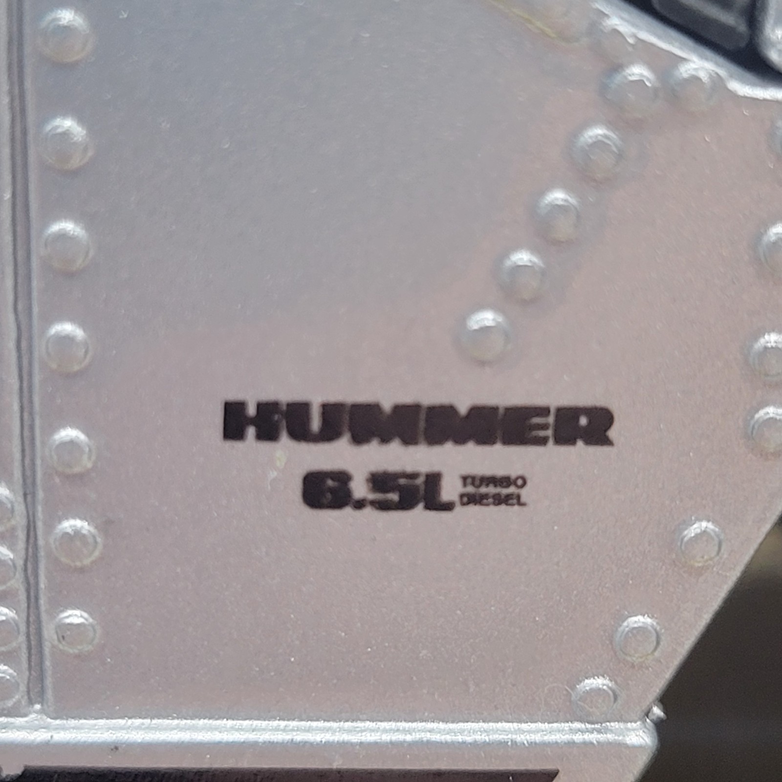 Maisto Hummer Hard Top 4×4 1:18 Scale Diecast Model Truck Military Humvee Silver