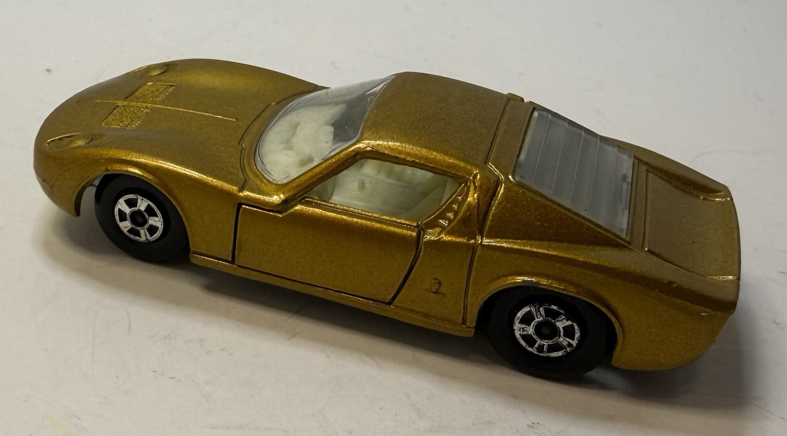 Lesney Matchbox 1970 Superfast No. 33 Lamborghini Miura Diecast Car 1:64 Gold
