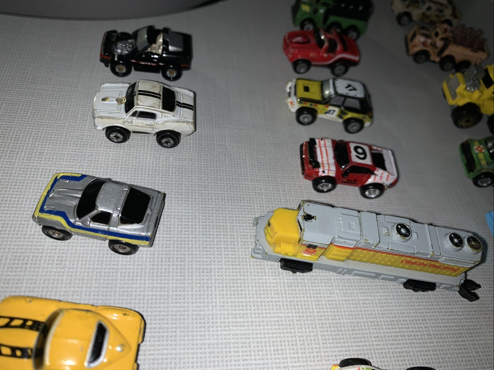Vintage Lot of 29 Galoob Micro Machines Vehicles Cars Trucks Lot as shown