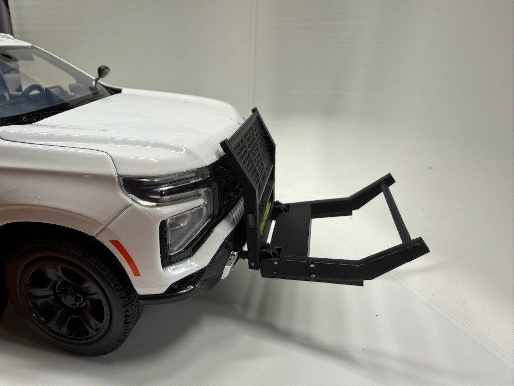 1/24 MOTORMAX TAHOE PUSHBAR STYLE 10 GRAPPLER MULTIPLE STYLES LED READY POLICE