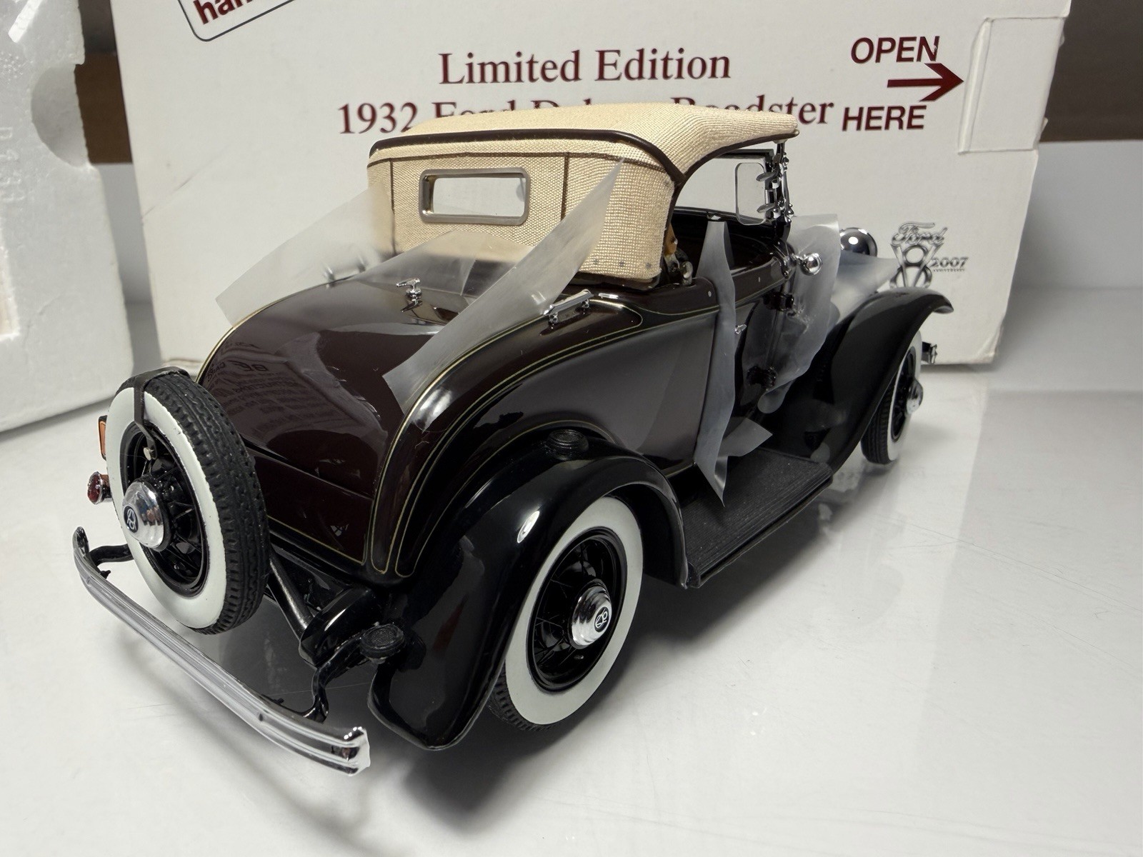 Danbury Mint 1932 Ford Deluxe Roadster *Extremely Rare LNIB L.E.