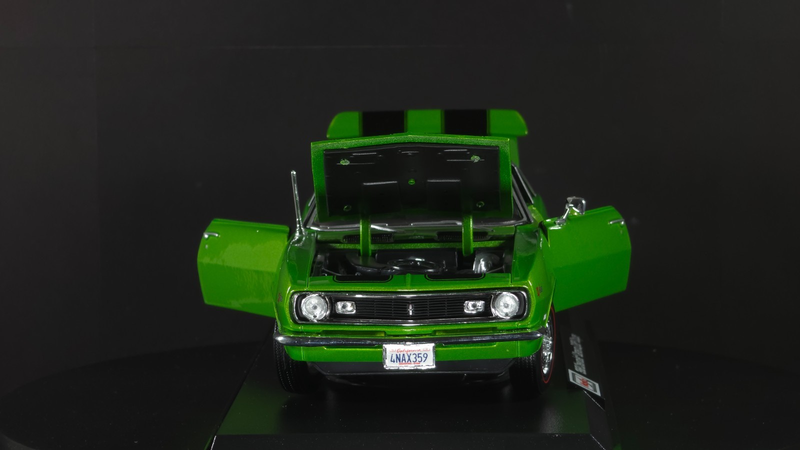 1968 Chevrolet Camaro Z/28 Coupe 1:18 Maisto Exclusive Style Special Edition
