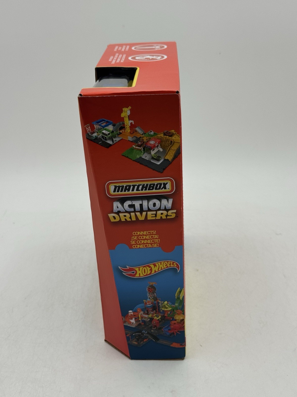 Matchbox Action Drivers Auto Shop Play Set w/ Chevy Silverado – 1:64 Diecast Car