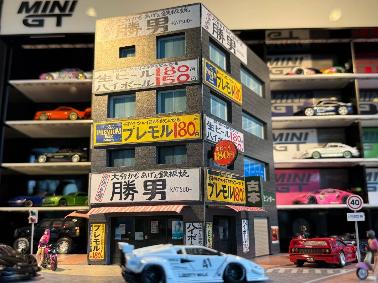 Diorama 1/64 Diecast Garage Model LED Lighting Parking Lot Display Case Scene US