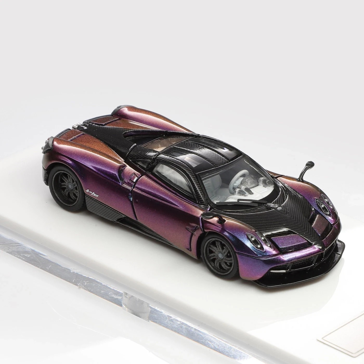 PAGANI HUAYRA 2014 DOORS OPEN REAR COMES OFF MAGIC PURPLE 1/64 DIECAST CAR HKM