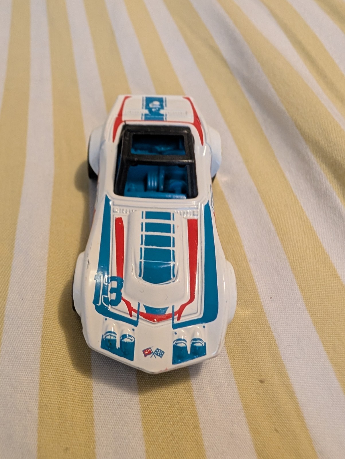 Hot Wheels – ’69 Corvette Racer (White)