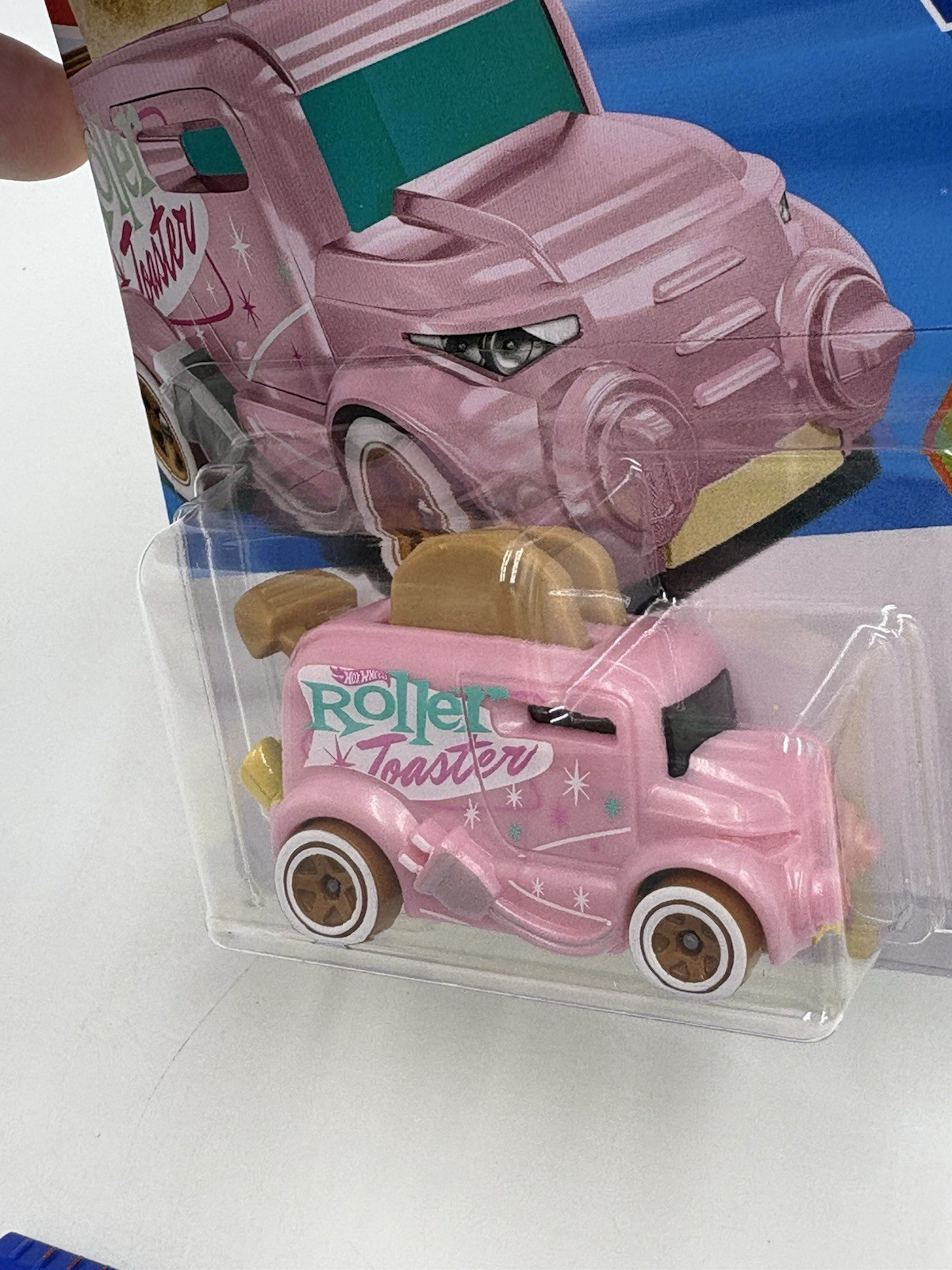 Lot of Two 2026 Hot Wheels Pink Roller Toaster Exerimotors Series 3/5 Cars