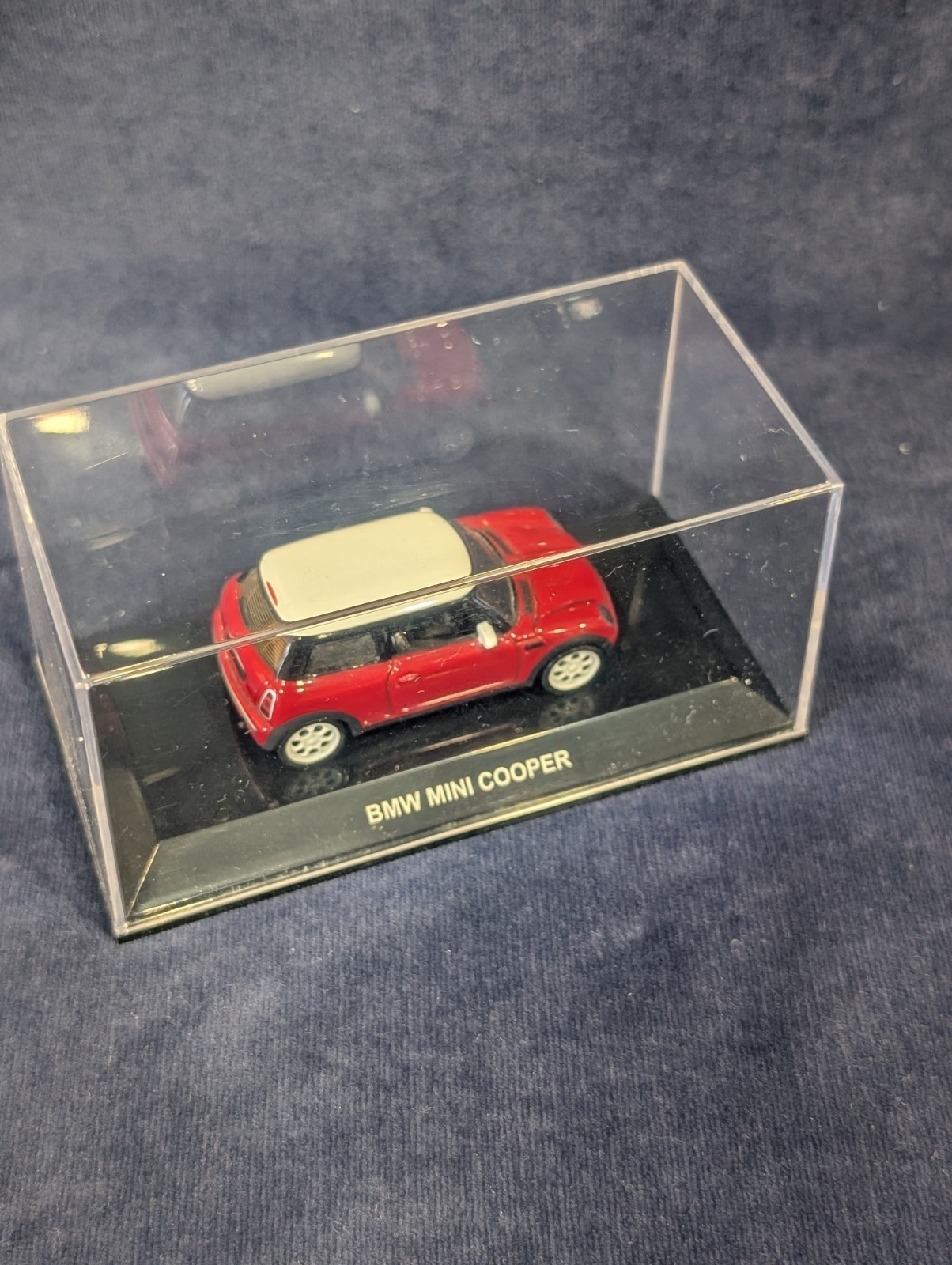 Autoart Models BMW Mini Cooper Red 1/64 Scale With Display Boxed 20024