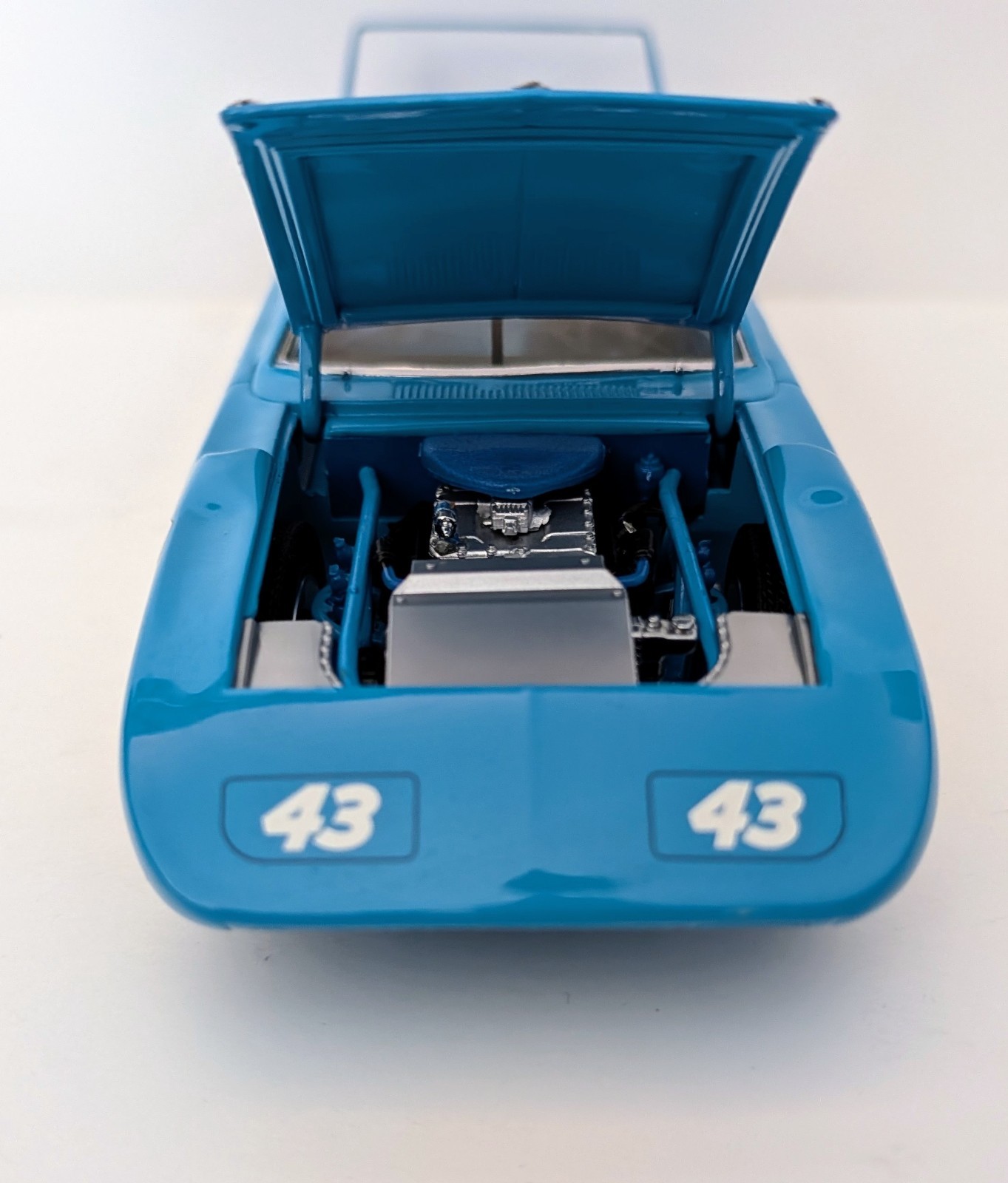 Franklin Mint Richard Petty #43 Plymouth Superbird 1:24 Diecast Precision Model
