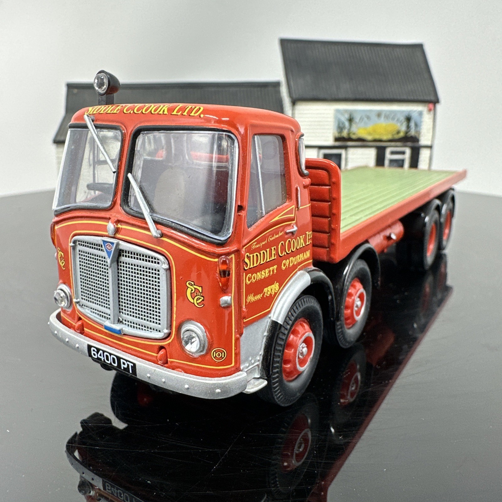 CORGI CC11501 -AEC MKV Mammoth Major Platform Lorry SIDDLE COOK -THE LAZY TROUT
